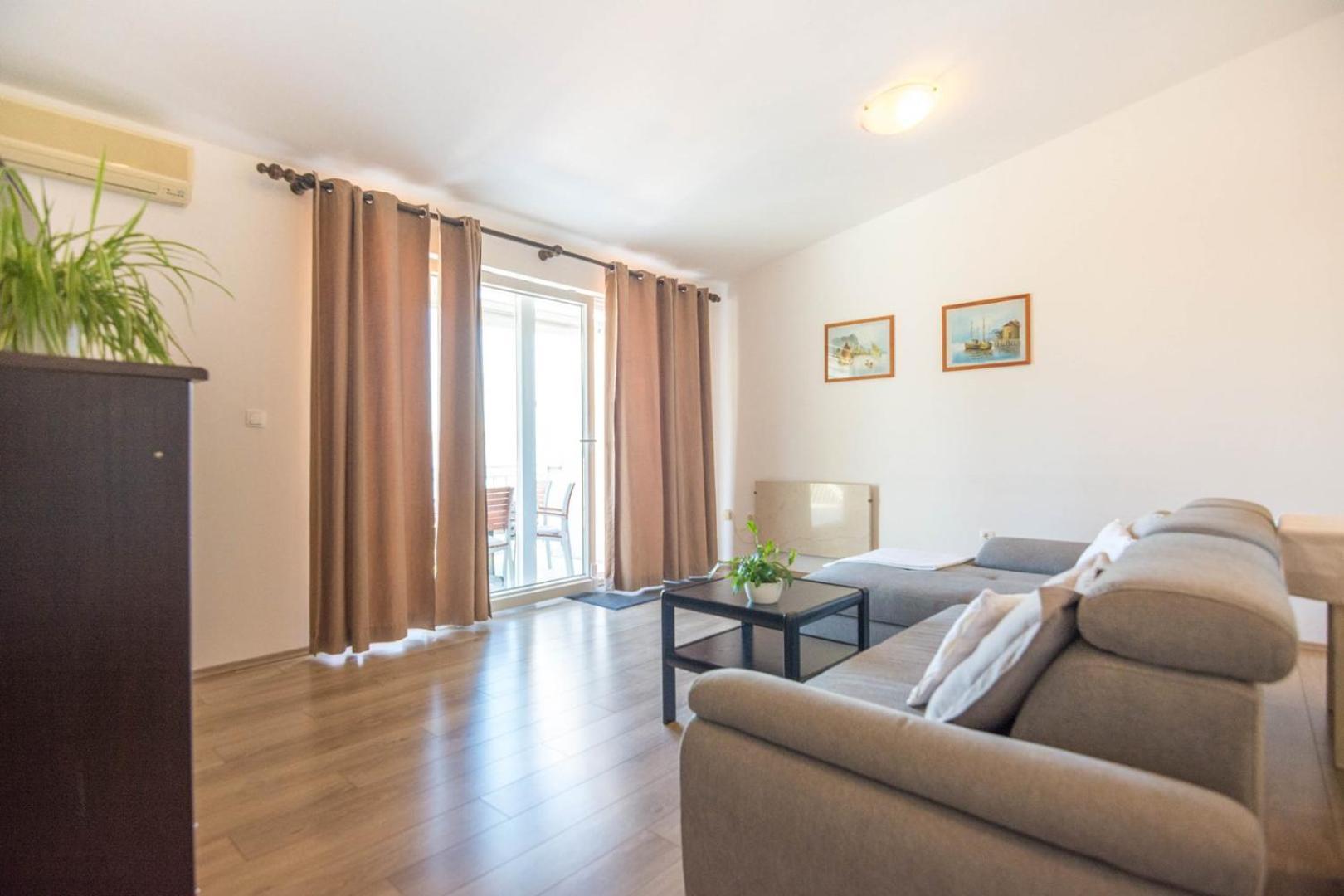 Apartment Rajna Biograd Na Moru Zewnętrze zdjęcie